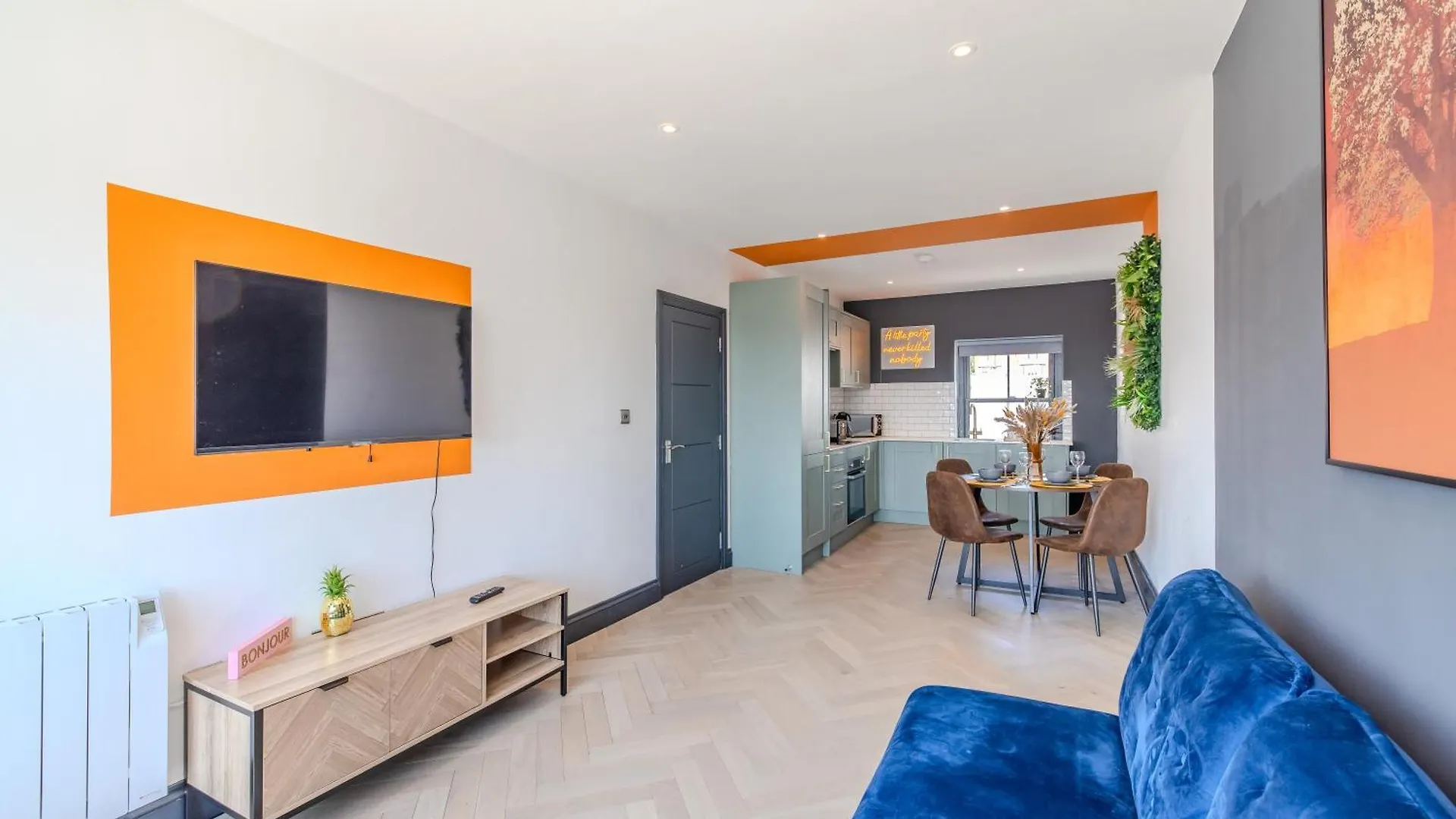 Apartment Coastal 3 Bedroom Sanctuary Near Brighton Beach